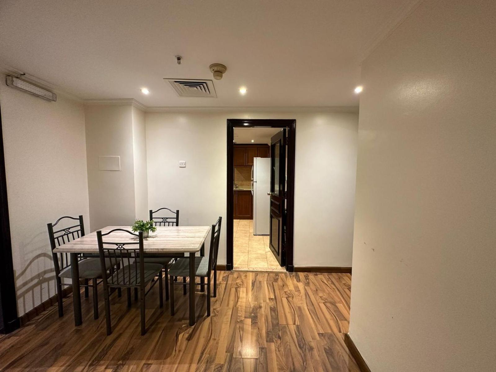 Zad Al Eman Suites Hotels Medine Oda fotoğraf