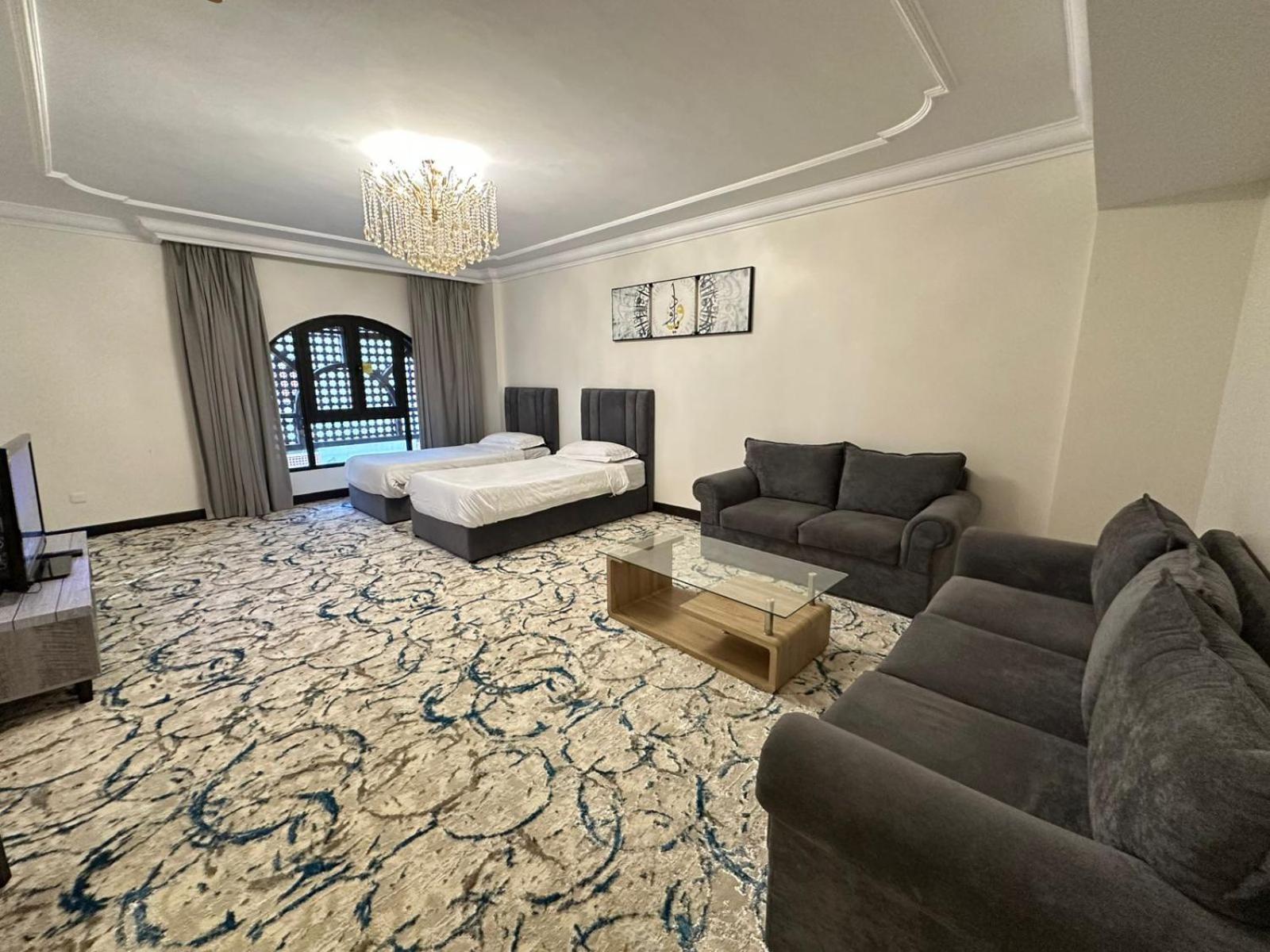Zad Al Eman Suites Hotels Medine Oda fotoğraf